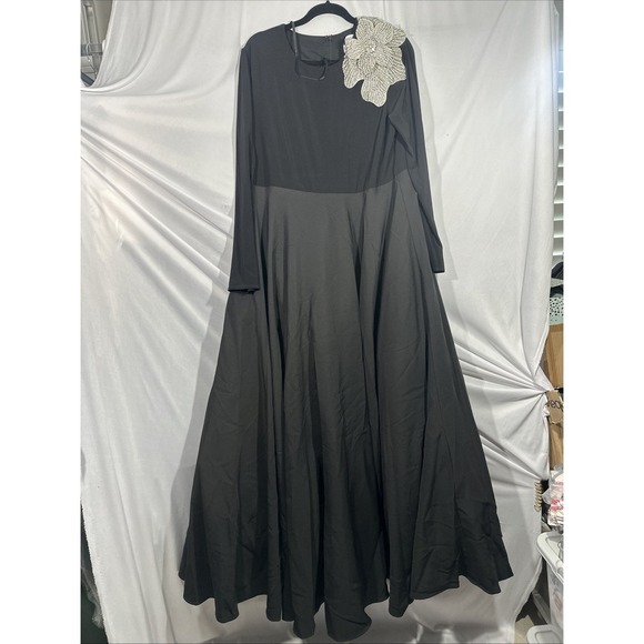 NWT MAC DUGGAL [ 16 ] 11832‎ Long Sleeve Taffeta 3D Flower Ball Gown Black S1909 - Picture 9 of 14